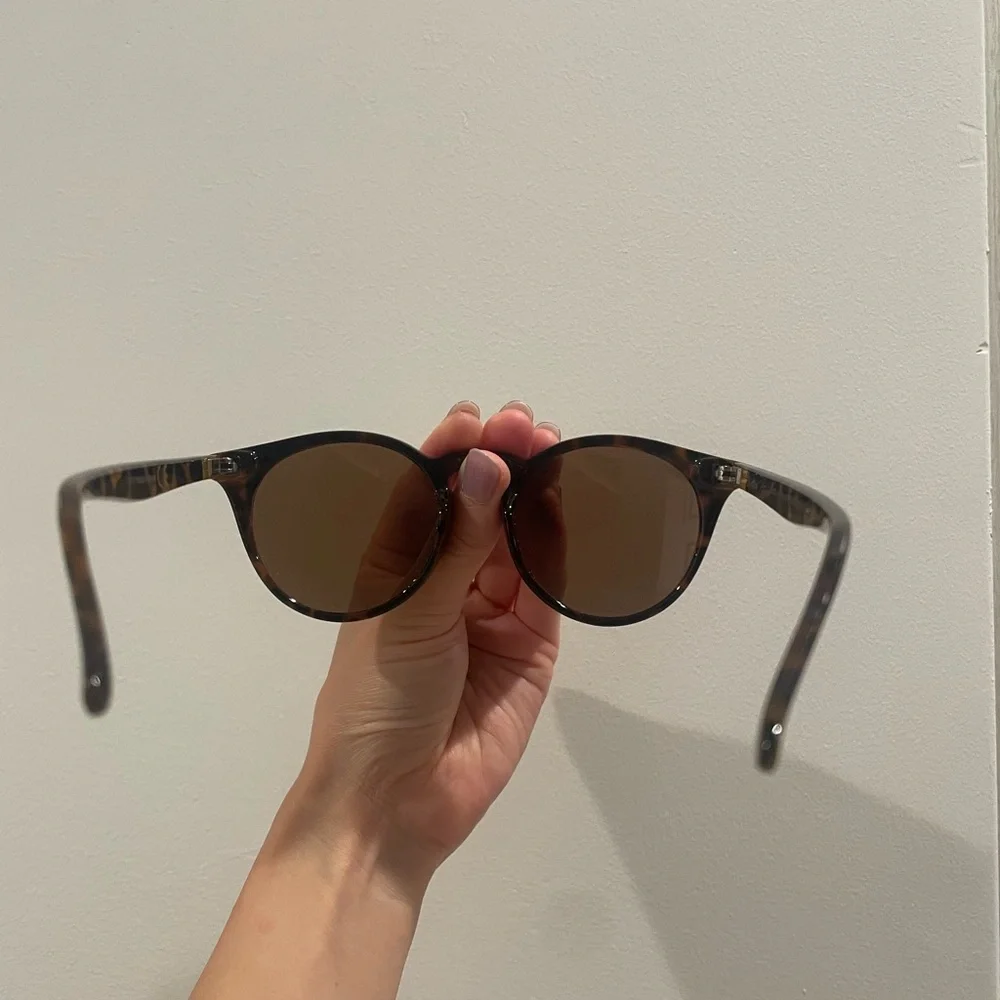 Tortoiseshell Round Sunglasses - Brown Lenses